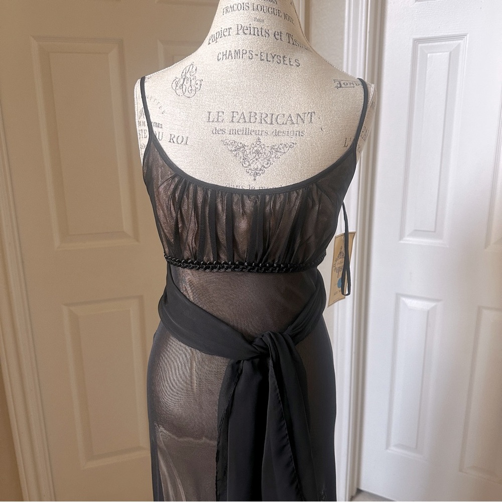 Black Over Gold Vintage Design Long Dress - Picture 3 of 16